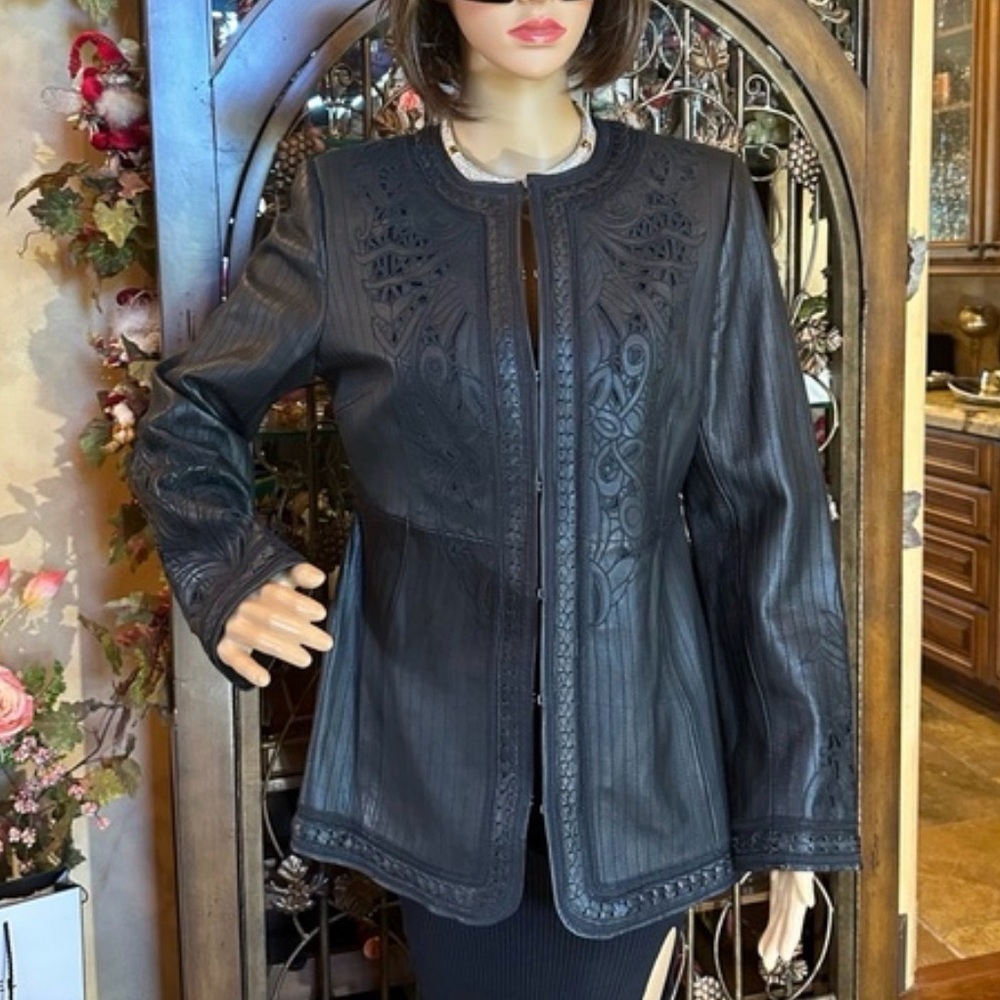Peter Nygård Black Embroidered Lamb Leather Jacket Size 4 - Picture 2 of 9